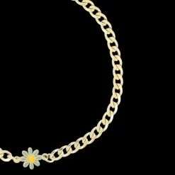 Goudkleurige armband met groene bloem bedeltje