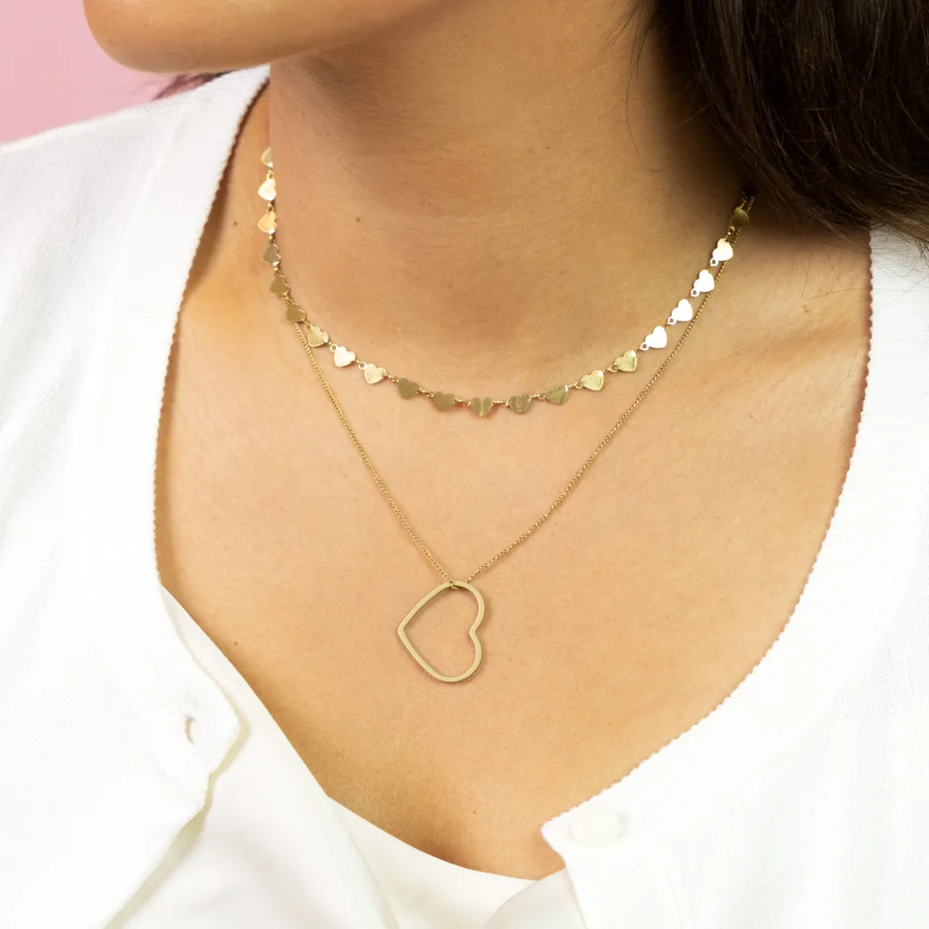 Goudkleurige ketting met een hart