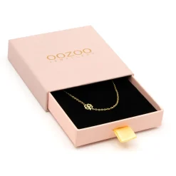 Goudkleurige ketting met een klaver
