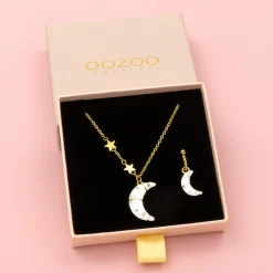 Goudkleurige oorring + ketting set met een maan bedeltje
