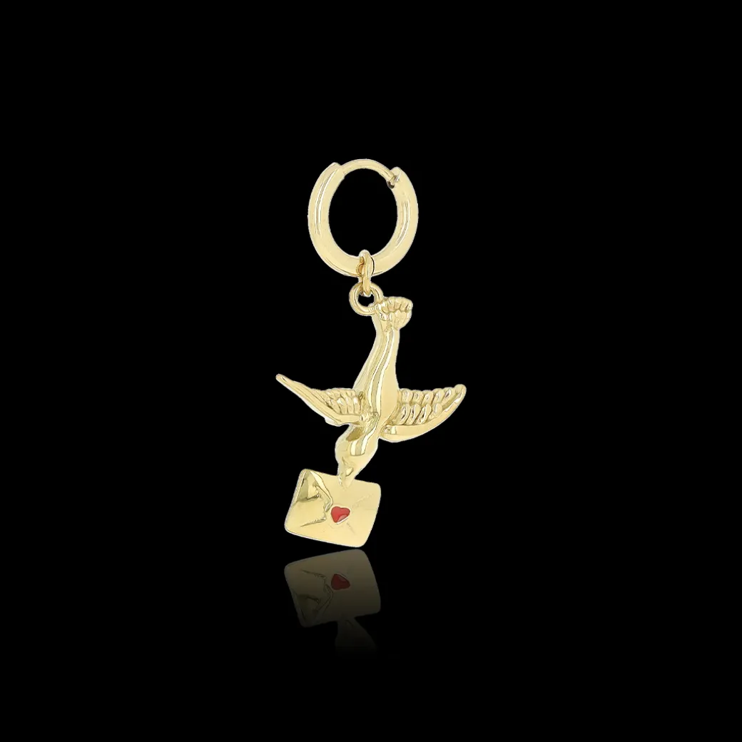 Goudkleurige oorring met tortelduif