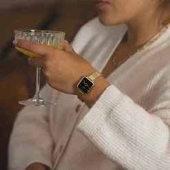Goudkleurige OOZOO horloge met metalen mesh armband - C20264