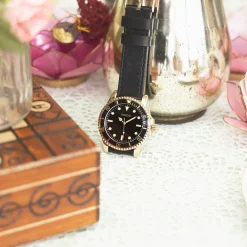 Goudkleurige OOZOO horloge met zwarte leren band - C11115