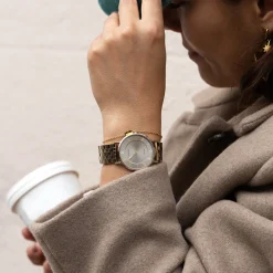 Goudkleurige OOZOO horloge met roestvrijstalen armband - C20370
