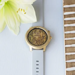 Goudkleurige OOZOO smartwatch met steengrijze rubber band - Q00317