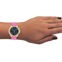 Goudkleurige OOZOO smartwatch met framboos roze rubber band - Q00320