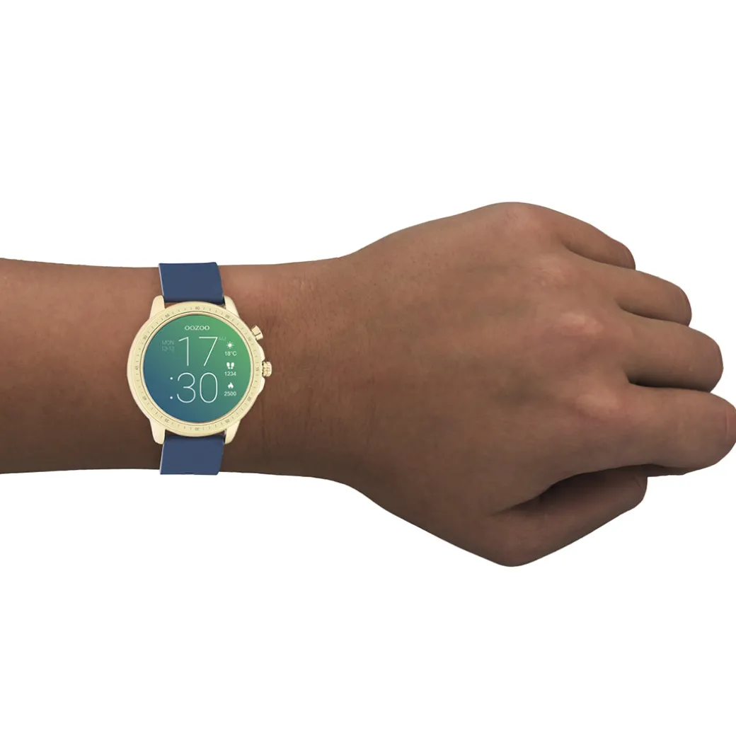 Goudkleurige OOZOO smartwatch met donker blauwe rubber band - Q00321