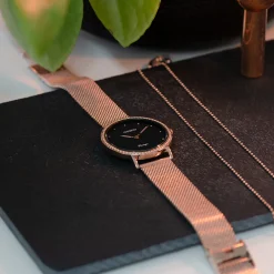 Rosé goudkleurige OOZOO horloge met metalen mesh armband - C20056