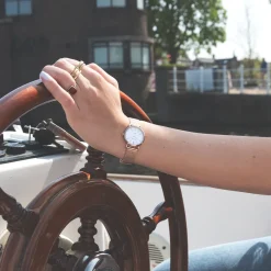 Rosé goudkleurige OOZOO horloge met metalen mesh armband - C20233