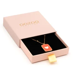 Rosé goudkleurig/rode ketting met een hart plaatje