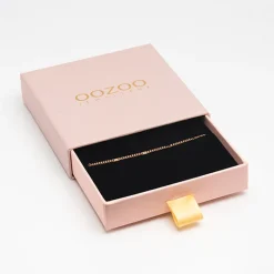 Rosé kleurige armband met klassiek detail