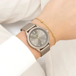 Taupe OOZOO horloge met metalen mesh armband - C11358