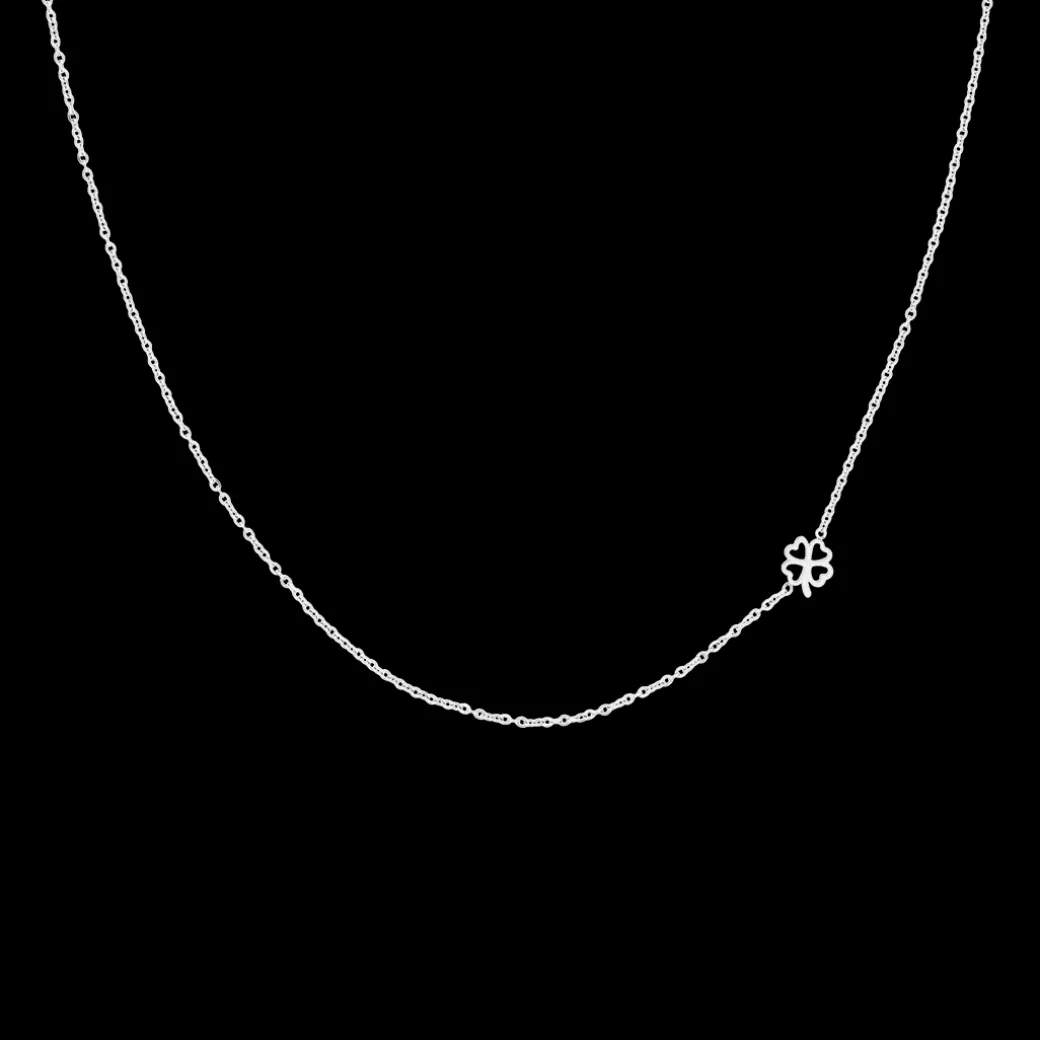 Zilverkleurige ketting met een klaver