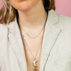 Zilverkleurige ketting met een klaver