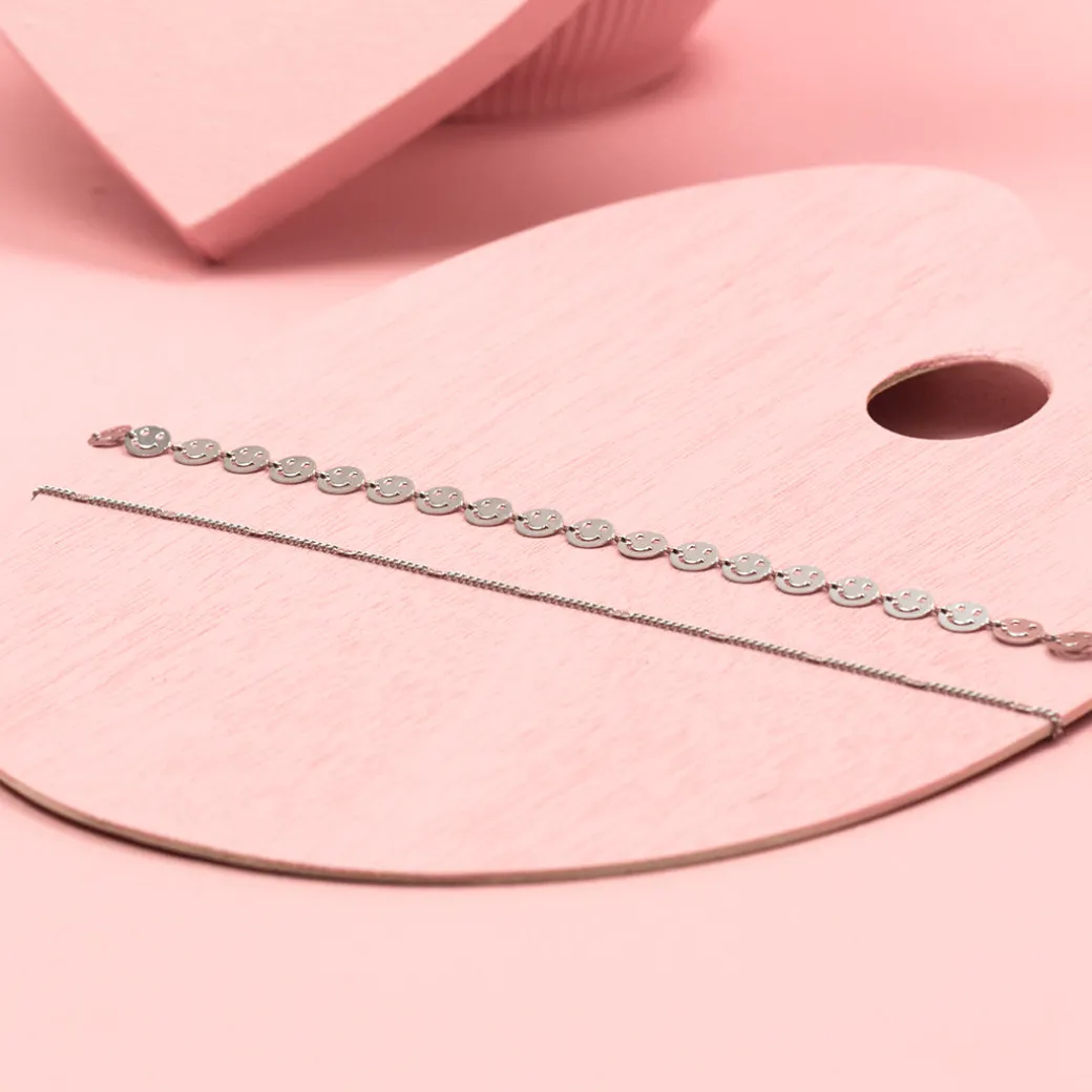 Zilverkleurige ketting met klassiek detail
