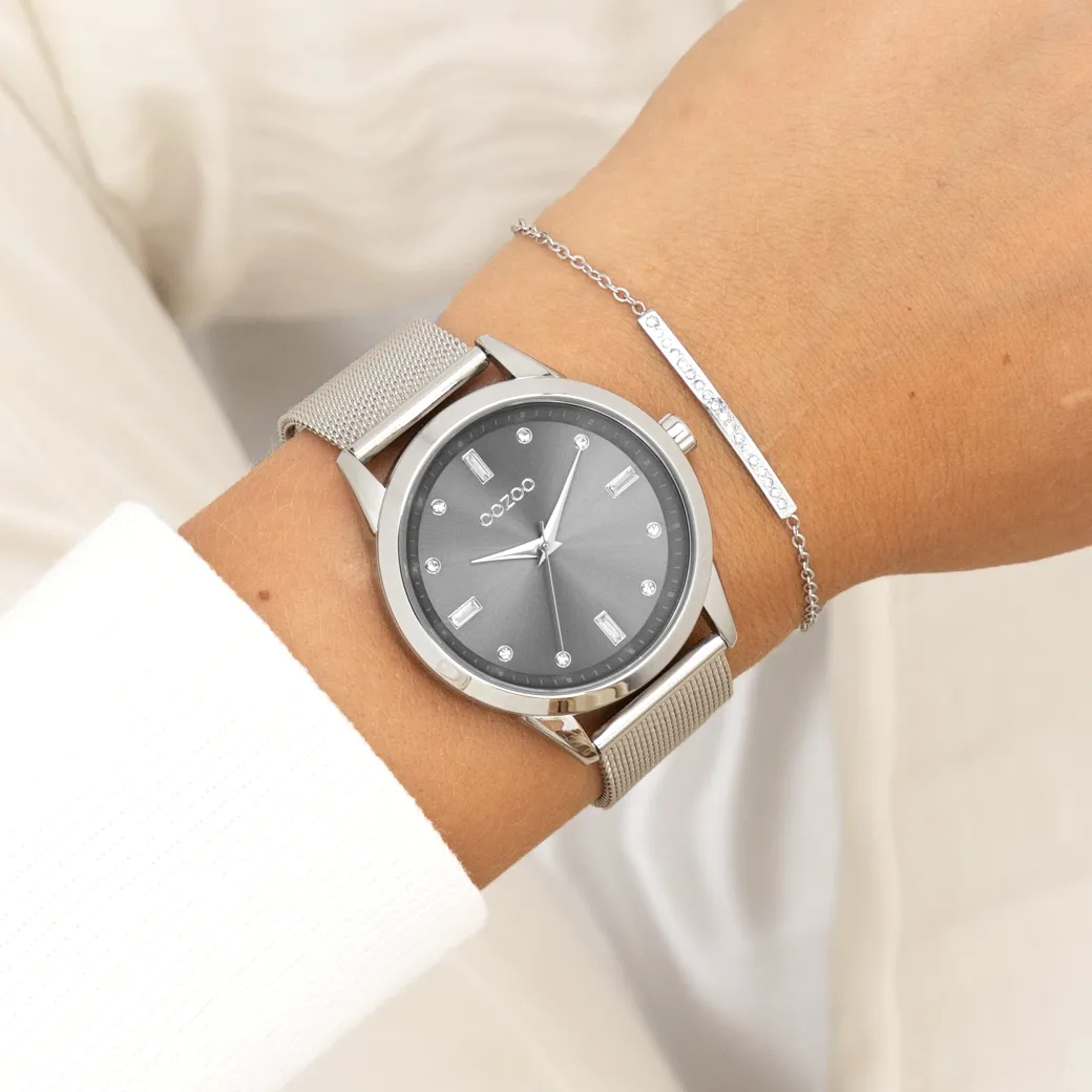 Zilverkleurige OOZOO horloge met metalen mesh armband - C11281