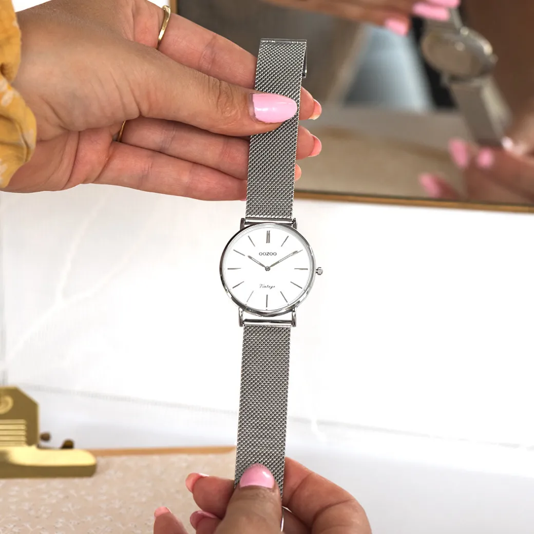 Zilverkleurige OOZOO horloge met metalen mesh armband - C9902