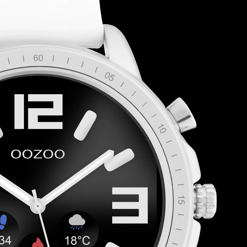 Zilverkleurige OOZOO smartwatch met witte rubber band - Q00310