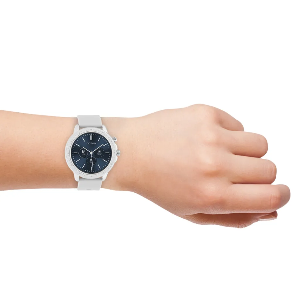 Zilverkleurige OOZOO smartwatch met steengrijze rubber band - Q00311