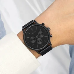 Zwarte OOZOO horloge met metalen mesh armband - C11204