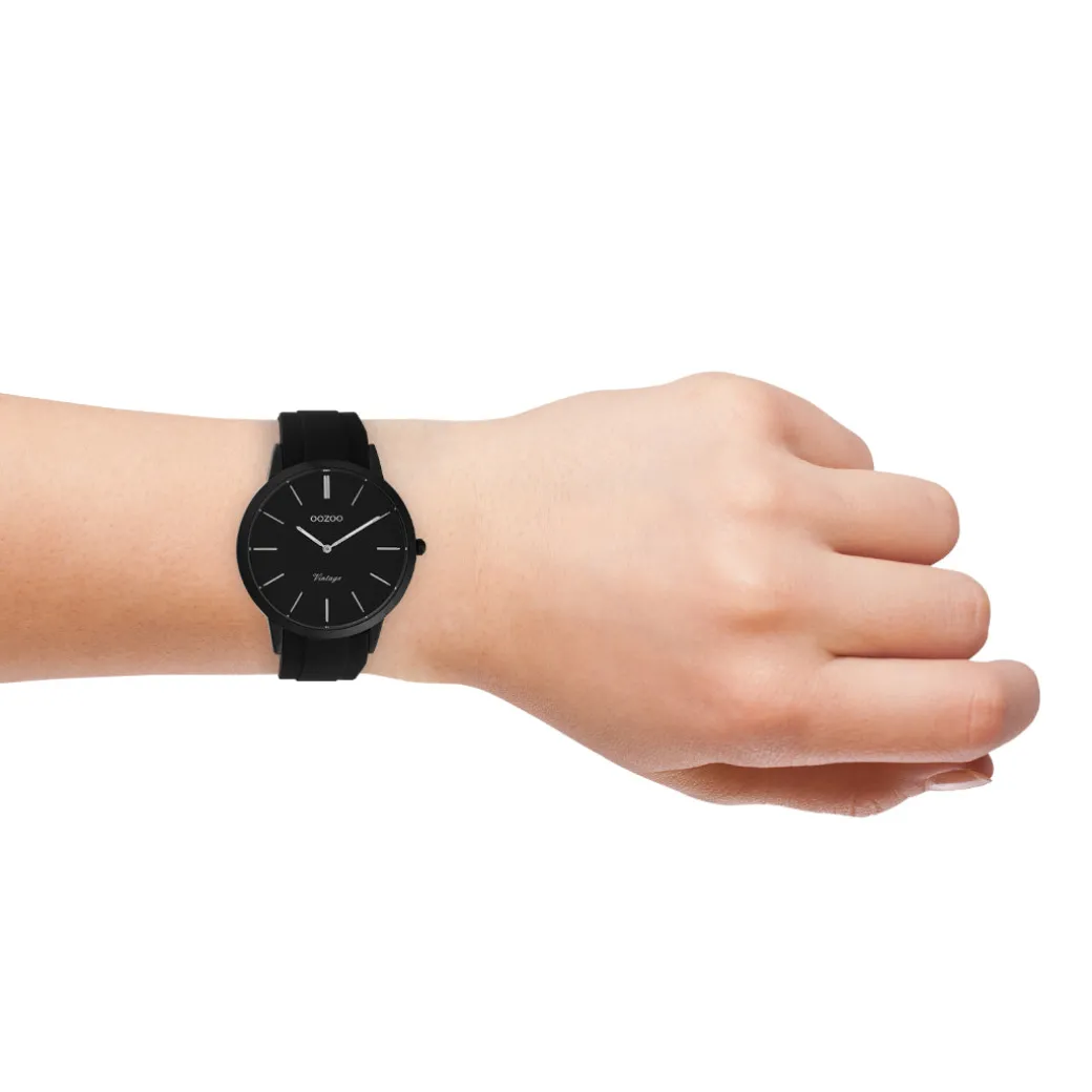 Zwarte OOZOO horloge met rubber band - C20173