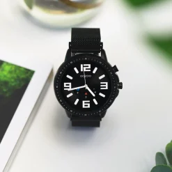 Zwarte OOZOO smartwatch met zwarte metalen mesh armband - Q00309